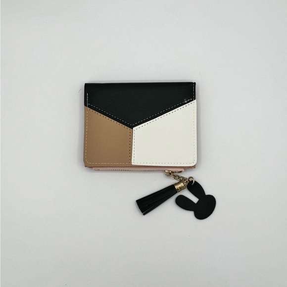 Source Unknown Handbags - Women’s Bifold Wallet 3 Solid Colors and Coin Pocket